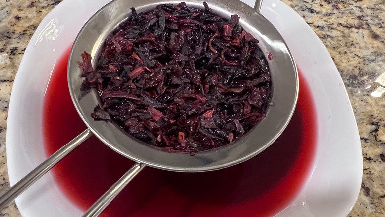 Verayea How To Make Hibiscus Tea with Dried Flowers - Verayea